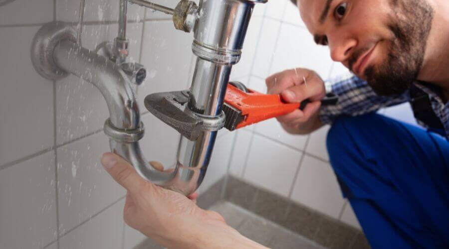 Expert burst pipe repair services in Sagaponack, NY